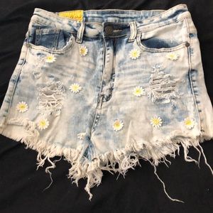 Distressed denim daisy shorts